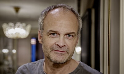 «Solsidan»-stjerna om rike nordmenn: - Det er mange «Fredde» i Norge